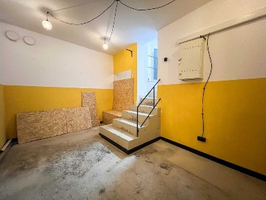 Poznań / Łazarz - Lokal Użytkowy - 35 m² - 2 Kondygnacja, Doskonała Lokalizacja