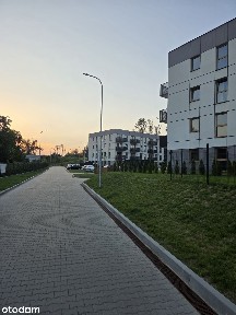 Mieszkanie 70 m² z dwoma balkonami i 2 miejscami park. Bezpośrednio
