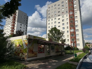 Sprzedam pawilon handlowy z najemcą