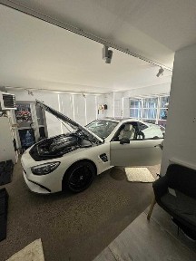 Do wynajęcia lokal w Sopocie, w bardzo atrakcyjnej i rozpoznawalnej lokalizacji, w pełni przygotowany do prowadzenia działalności auto detailingu.