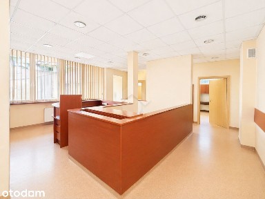 Kraków - Lokal usługowy 184 m² | 6 gabinetów | Parter | Parking