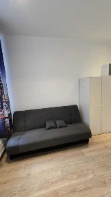 (5) Wynajmę bezpośrednio kawalerkę / Słowiańska 20