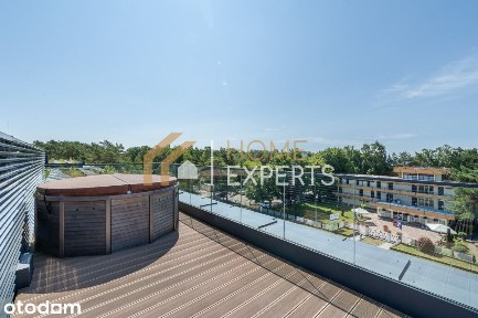 Apartament z prywatnym tarasem dachowym i jacuzzi