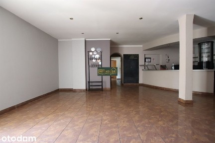 Duży lokal z piwnicą | 230 m² |