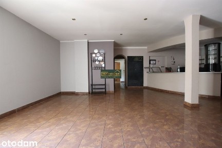 Duży lokal z piwnicą | 230 m² |
