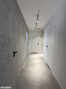 56 m² | 3 pokoje | balkon | klimatyzacja | prywatny parking | Przewóz