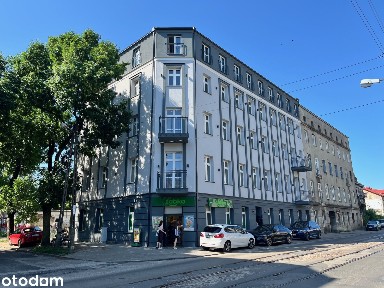 ZREWITALIZOWANA KAMIENICA PRZY POLITECHNICE ŁÓDZKIEJ -SUPER MIESZKANIA