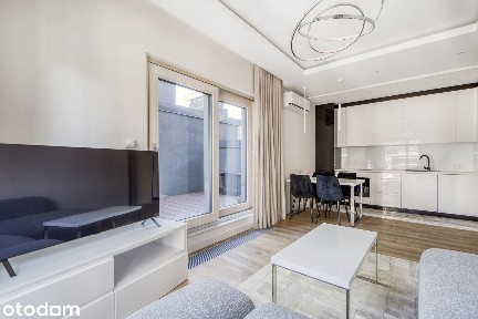 Wyjątkowy apartament w centrum Warszawy z pięknym widokiem i tarasem!