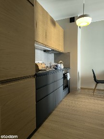 Stylowe mieszkanie w Śródmieściu z balkonem