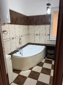 Dom na wynajem z dużą działką