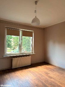 Wysokie mieszkanie z garażem i ogródkiem, kameralne osiedle 55,3 m2