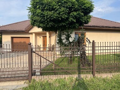 Dom jednorodzinny, parterowy o powierzchni 130,4 m2