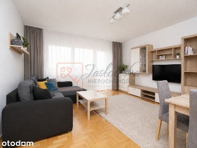 50m2 | 2 pokoje | Balkon | Piwnica | Koło UR