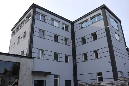 220,75 m² powierzchni biurowo-usługowej II piętro budynku | Leszno k. Błonia | Blisko A2