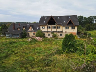 Nieruchomość inwestycyjna 700 m² z działką 4000 m² - Przejęsław
