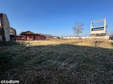 Działka przemysłowa z budynkiem biurowo magazynowy