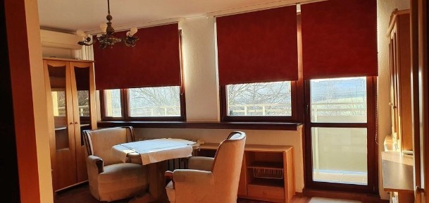 Mieszkanie 2 pok. 54 m z balkonem i klimatyzacją, przyjazne zwierzętom.