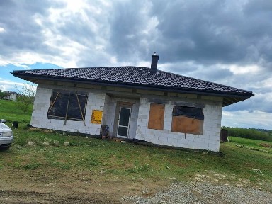 Dom na sprzedaż jednorodzinny