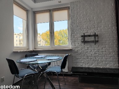 Komfortowe 2 pokoje z dużym balkonem