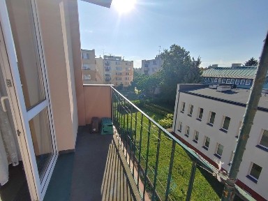 Mieszkanie w Warce 46 m kw. bezpośrednio