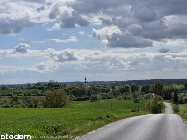 Siedlisko na wzgórzu - dom i zabudowania gospodarcze - REZERWACJA