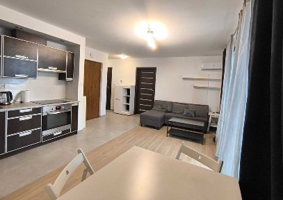 Wynajmę 3-pokojowe mieszkanie 50m2 / basen, sauna