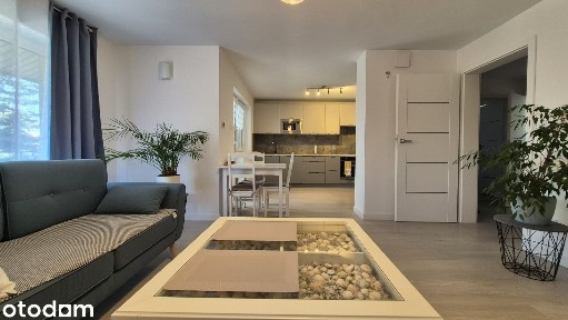 Zgłobice, dom dla dwóch rodzin, sala kinowa, sala zabaw, taras.