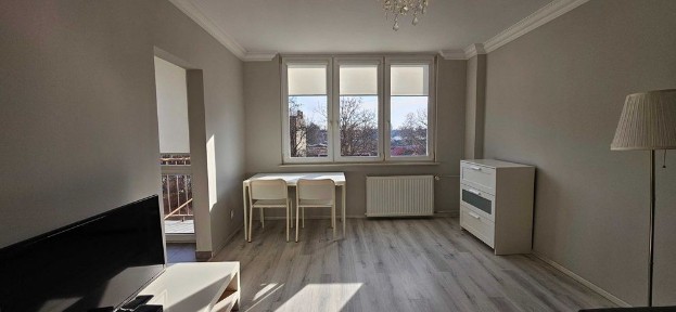 Kawalerka 34 m² | Osobna kuchnia | Bałuty | 3 piętro | Bezpośrednio