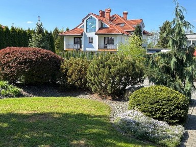 POŁOWA DOMU na wynajem w Pszczynie - Mieszkanie 120 M2, OGRÓD, GARAŻ | Oferta SER-2