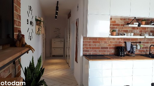 Dwupokojowe mieszkanie z balkonem, winda i piwnicą
