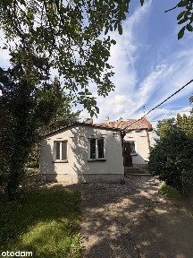 Urokliwy dom w spokojnej okolicy