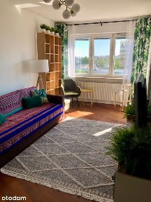 WOLA: zadbane 2-pokoje, duża kuchnia, garaż,balkon
