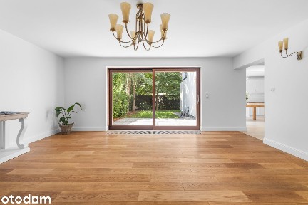 Dom na Saskiej Kępie | 251 m² | 5 pokoi | Garaż | 2 duże garderoby