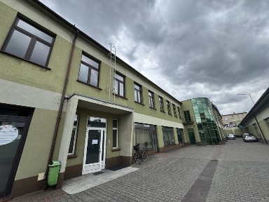 Lokal uslugowy 132-160 m2 po zakladzie krawieckim