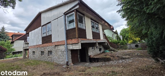 Kapitalny dom w Jaworze wolno stojący, parterowy