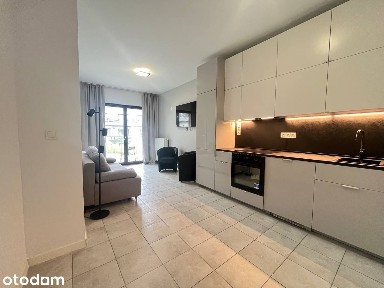 Wynajem Warszawa, Wilanów, ul. Sarmacka - 2 pokoje po remoncie, balkon