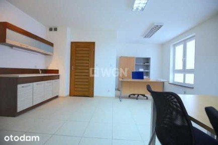 Stare Miasto. Lokal biurowy 32m2 elegancki budynek