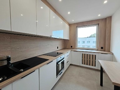 PIĘKNE M5 75m - po remoncie - NOWA kuchnia - BALKON- osobne wc