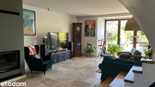 Wyjątkowy dom w zabudowie szeregowej