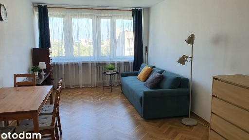 Duża i gotowa do zamieszkania kawalerka przy metrze Marymont