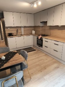 REZERWACJA! Sprzedam mieszkanie bezczynszowe 55 m w samym centrum.