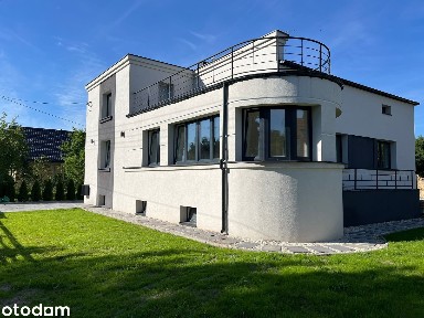 Willa modernistyczna. Zamiana. Las. Basen. Nowa Gdynia. Dom Parterowy.