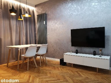2 bedroom sunny flat city centre perfect for IT