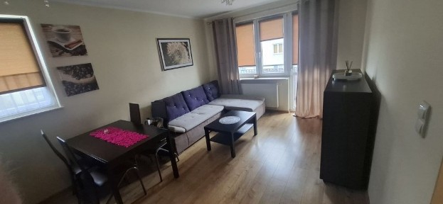 Wynajmę mieszkanie os.Symfonia (Golebiow, Zbrowskiego)2 pokoje