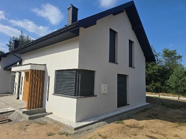 Sosnowe Zacisze Grabiny. Nowy dom z garażem, 4 pokoje, 2 łazienki, strych.