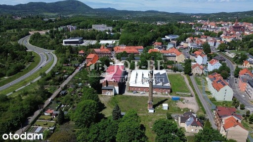 Budynek mieszkalno - biurowy.
