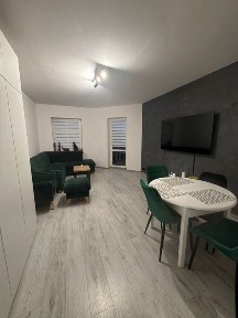 Mieszkanie 64m2 poznanska kamienica wyremontowane czynsz w wynajmie