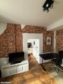 Pokój z kuchnią, ul. Nawrot, w zrewitalizowanej kamienicy