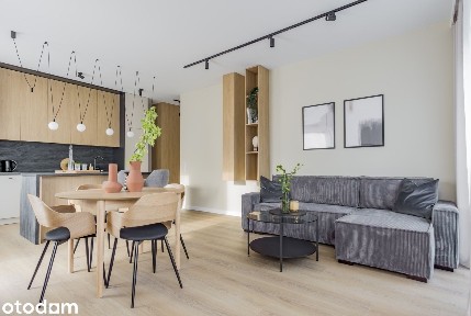 3 pokoje/66 m2/GOTOWE DO ZAMIESZKANIA/CENTRUM/garaż