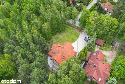 Dom z dużą działką i lasem w Strzeniówce